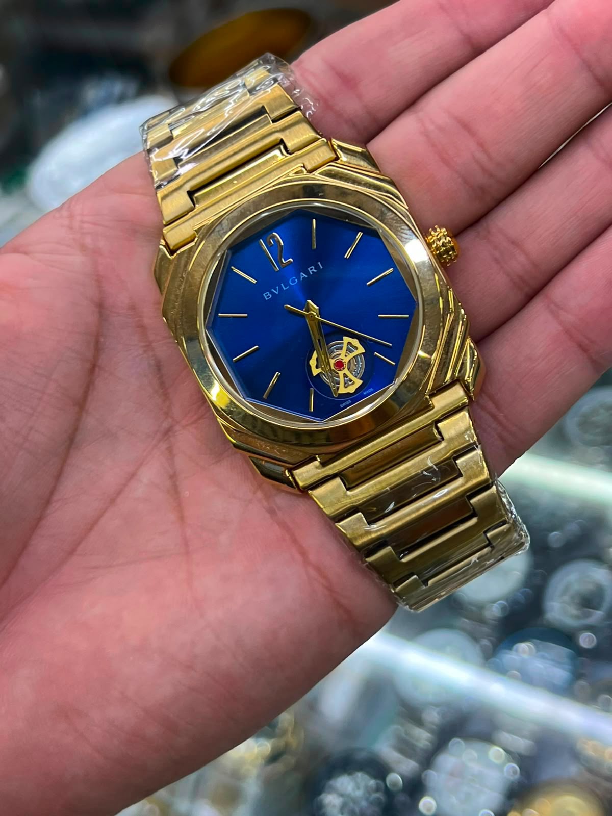 BVLGARI OCTO