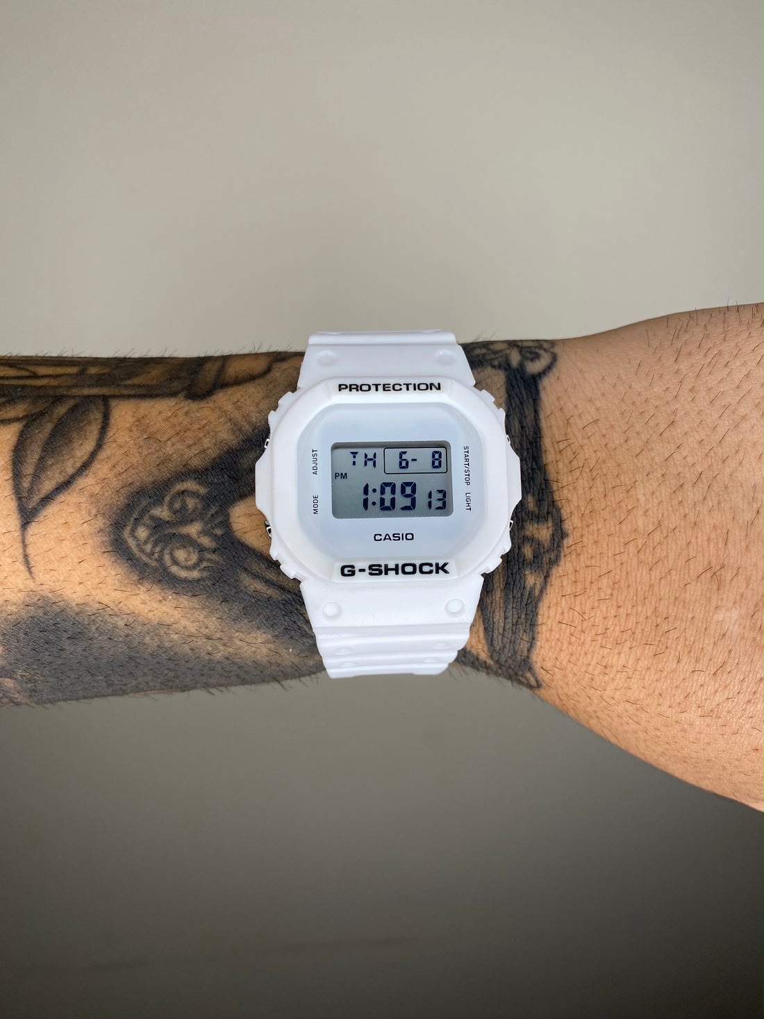 CASIO G-SHOCK DIGITAL