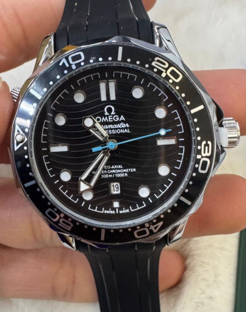 OMEGA SEAMASTER DIVER 300M