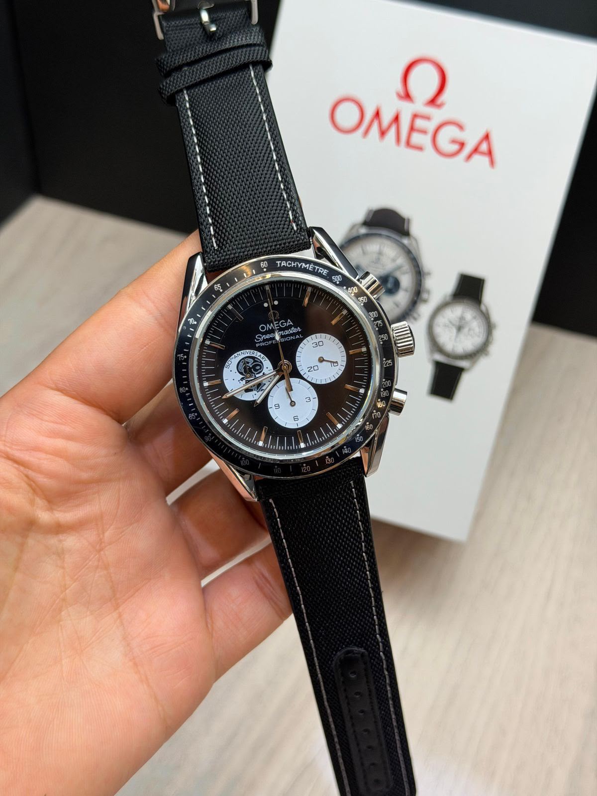 OMEGA SPEEDMASTER SNOOPY