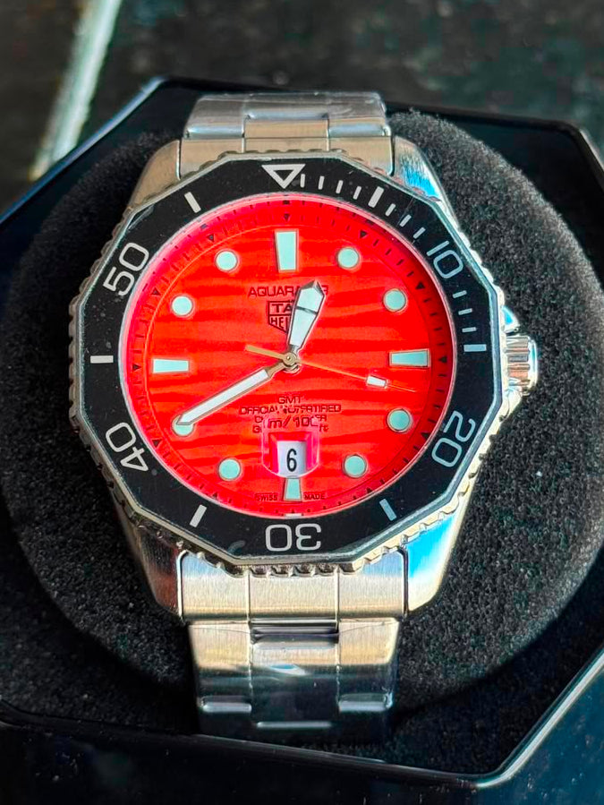 TAG Heuer Aquaracer Professional 300 GMT